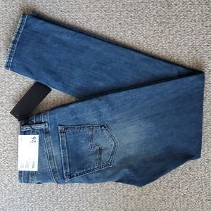 Silver Jeans Avery Slim Size 26
